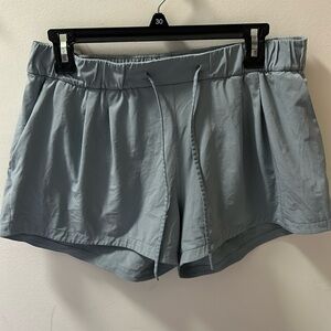 Lululemon high waisted shorts with drawstring